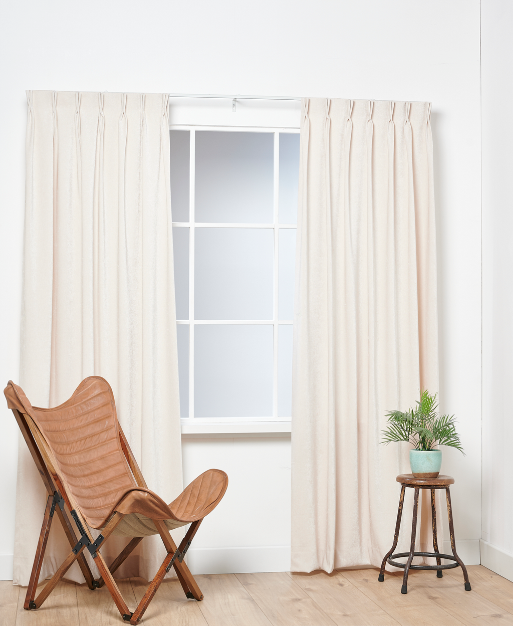 London Elfenbein 900