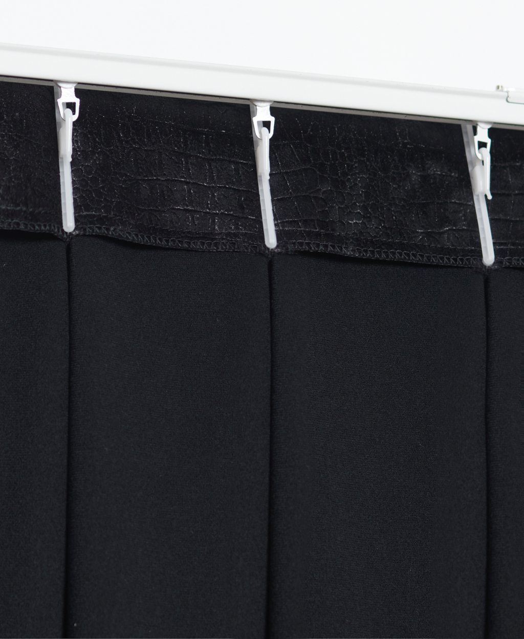 Velvet Kroko Schwarz 24