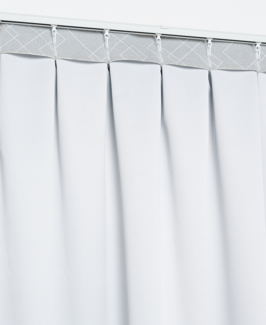 Design Blaine abdunkelnd Hellgrau 1002