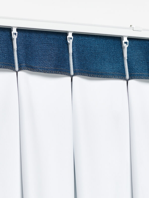 Manhattan Blau 601